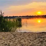 Zwischen See,wald Und